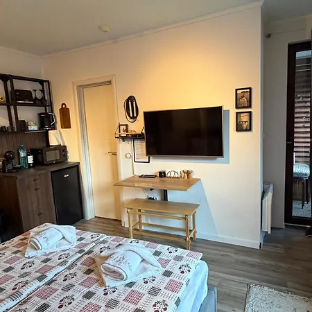 Luxury Studio2 In Friends Апартамент *