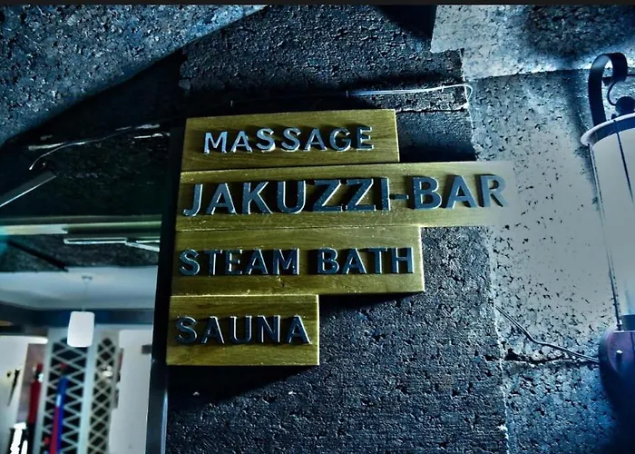 Luxury Studio2 In Friends *